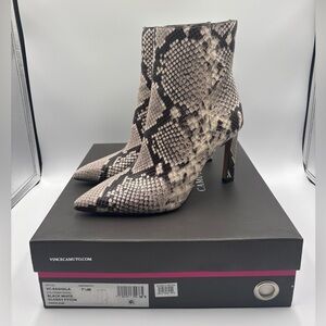 Vince Camuto Sashala Pointed Toe Glossy Python Stiletto Boot Women's - Size 7.5
